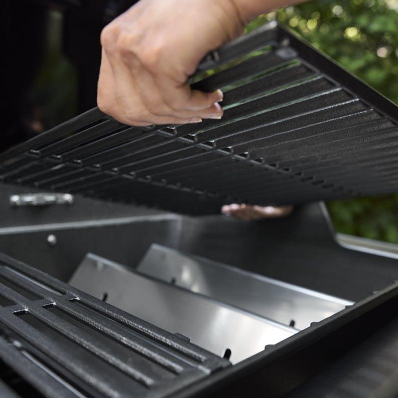 Weber Spirit® EP-425 Gas Grill Stealth® Edition - Propane 1501450 IMAGE 6