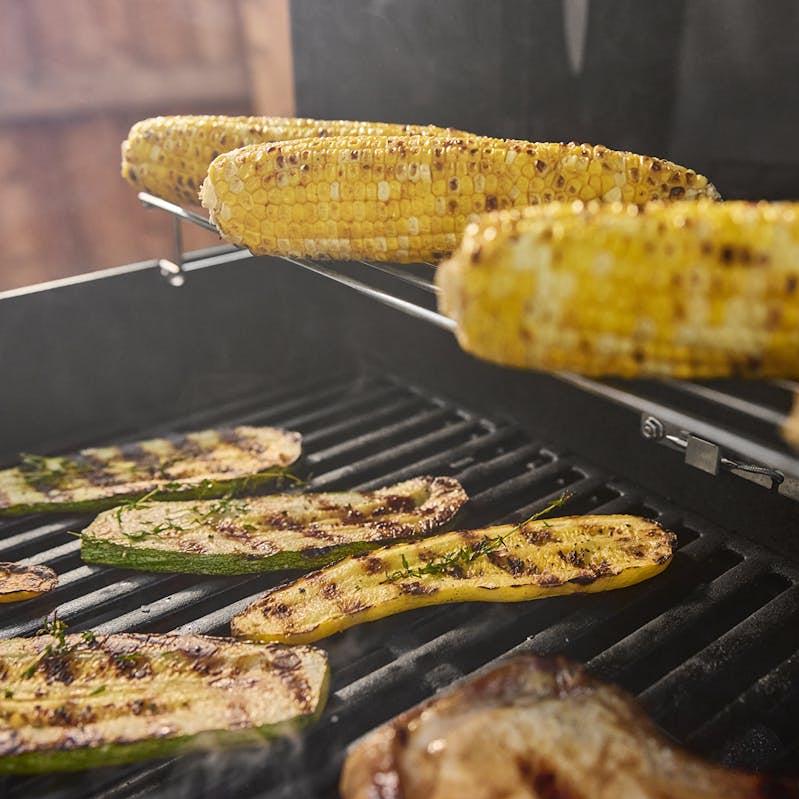Weber Spirit® EP-425 Gas Grill Stealth® Edition - Propane 1501450 IMAGE 9