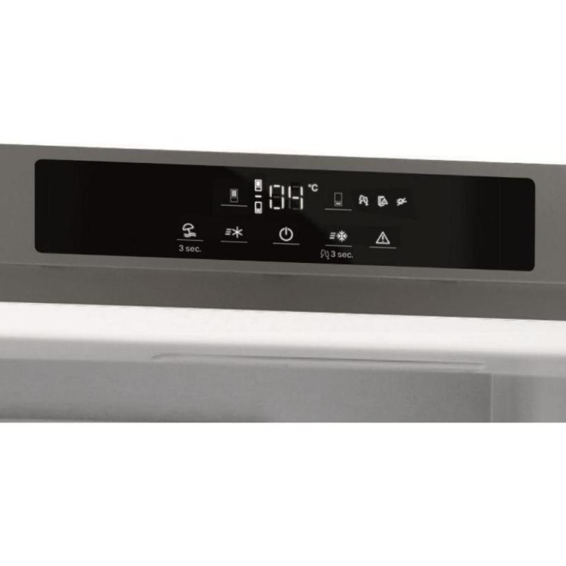 Whirlpool 24-inch, 11.3 cu. ft. Bottom Freezer Refrigerator URBC5024PZSP IMAGE 4