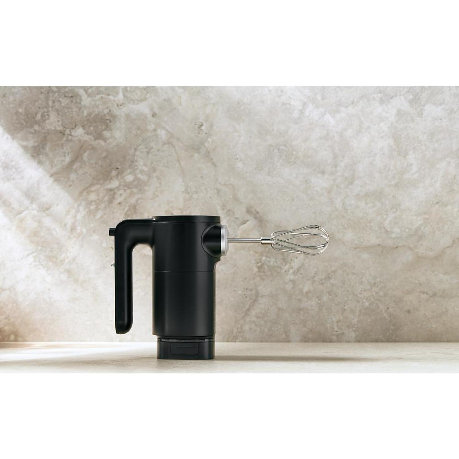 KitchenAid Go™ Cordless Hand Mixer - battery included KHMR762BM IMAGE 11