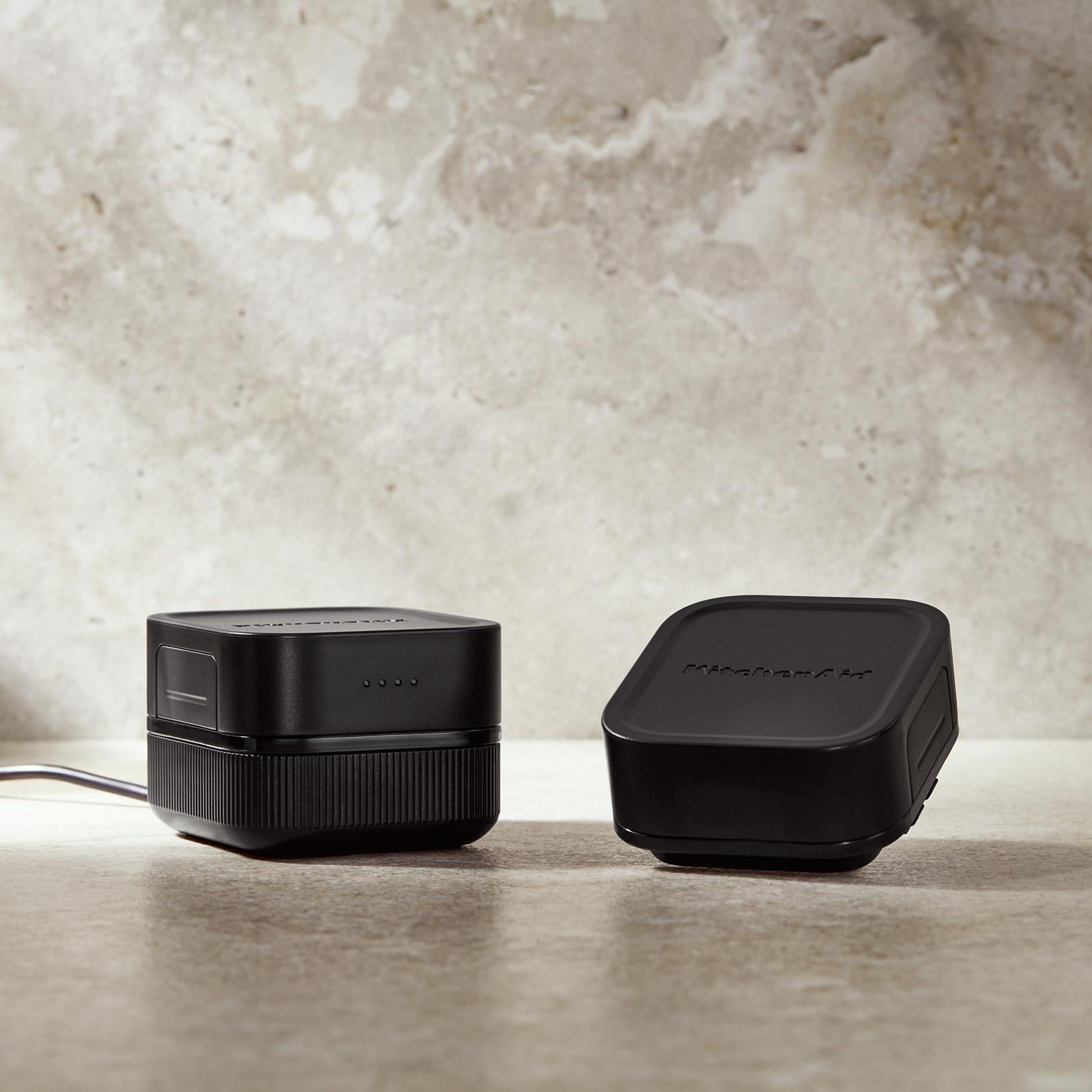 KitchenAid Go™ Cordless USB Charging Dock KRBC12 IMAGE 3