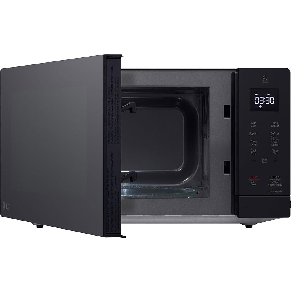 LG 20-inch, 1.1 cu. ft. Countertop Microwave Oven with EasyClean® interior MSER1130B IMAGE 6
