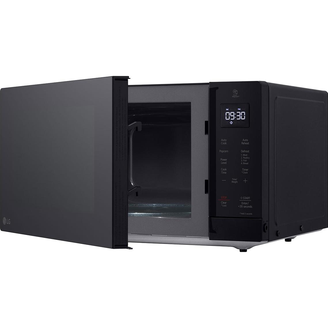 LG 20-inch, 1.1 cu. ft. Countertop Microwave Oven with EasyClean® interior MSER1130B IMAGE 7