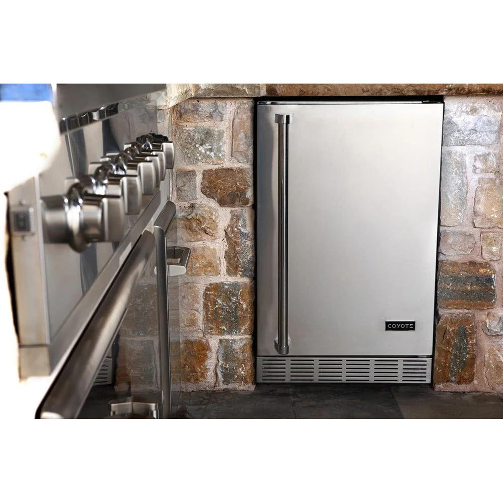 Coyote 24-inch Built-In Refrigerator C124R-S IMAGE 3