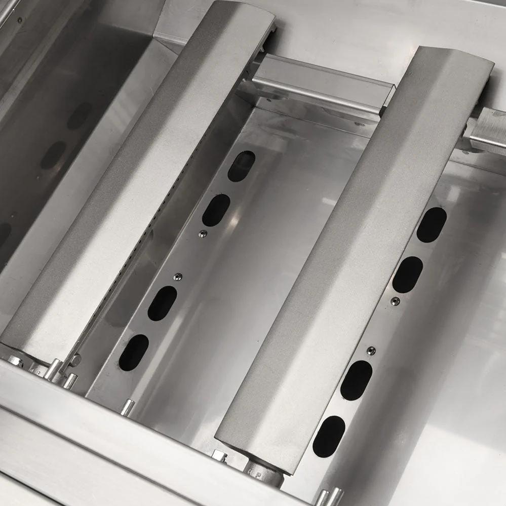 Coyote C Series 34-inch Built-in Gas Grill - Natural Gas C3C34 LP IMAGE 7