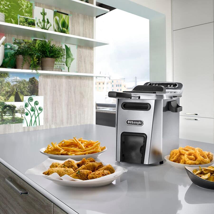 Delonghi Livenza Deep Fryer D44528DZ IMAGE 2