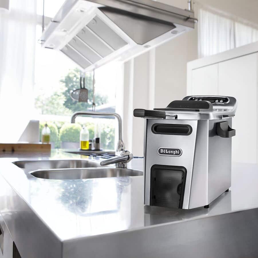 Delonghi Livenza Deep Fryer D44528DZ IMAGE 6
