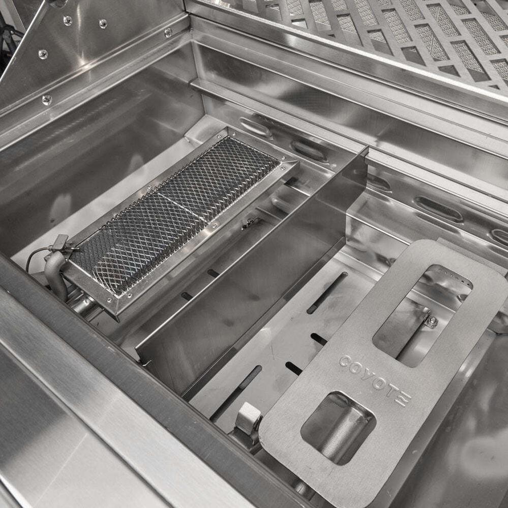Coyote SL-Series 30-inch Built-In Grill with Sear Zone and Rotisserie C3SL30 LP IMAGE 9