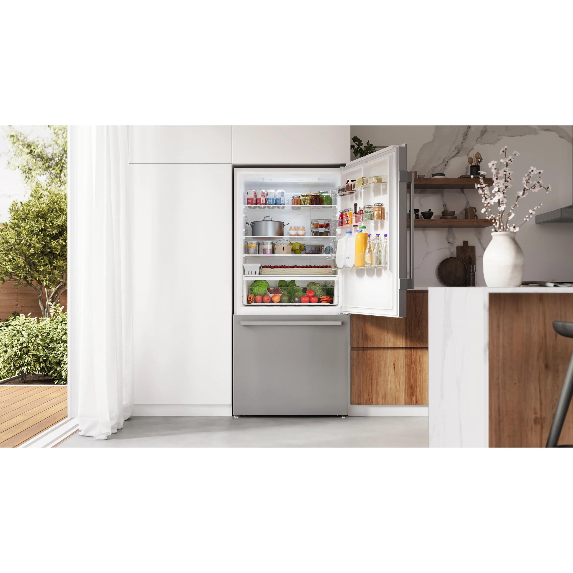 Bosch Freestanding Bottom Freezer Refrigerator B33CM10SNS IMAGE 16