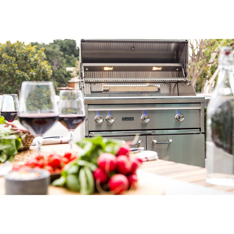Lynx 36in Freestanding Gas Grill with Rotisserie L36TRF NG