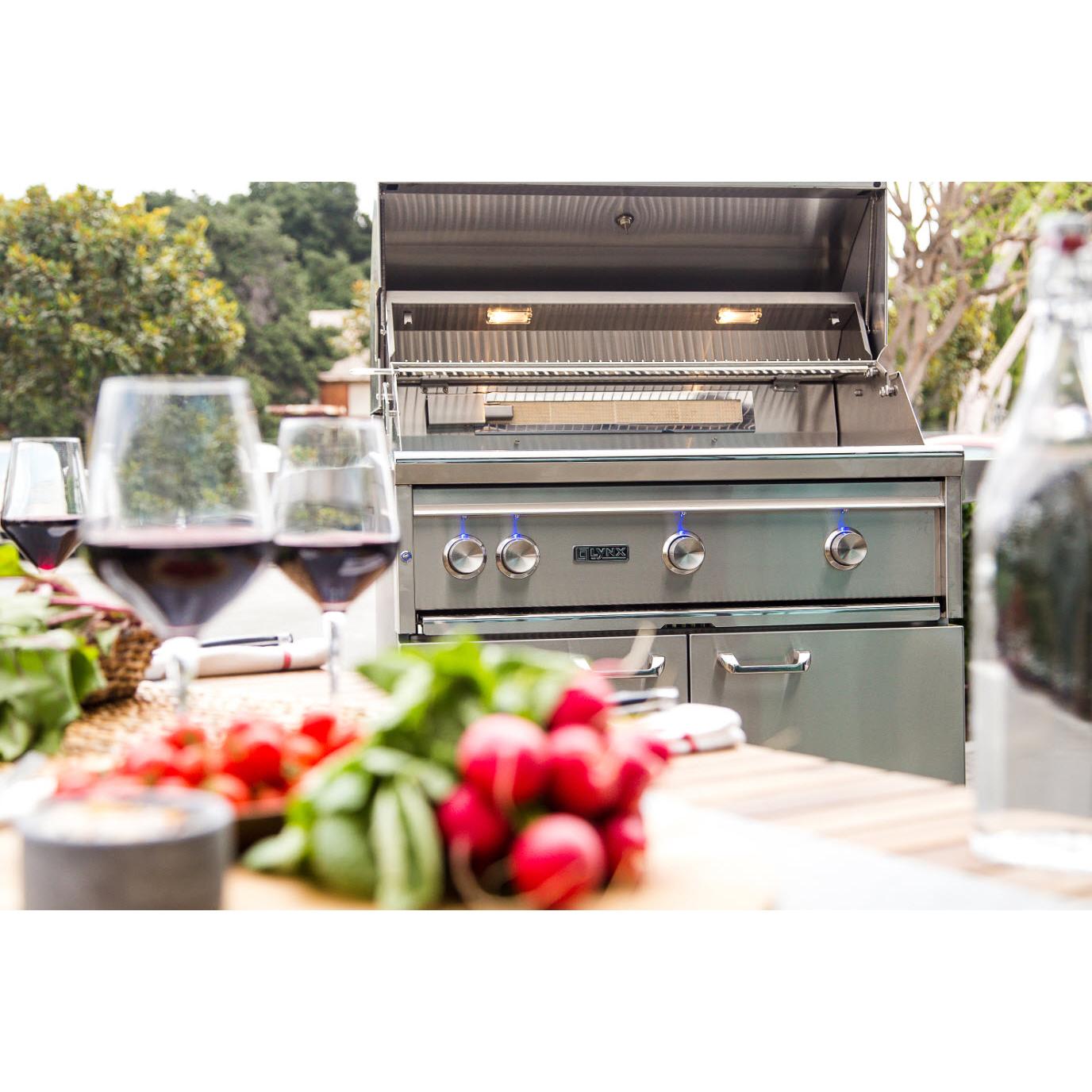 Lynx Grills Gas Grills L30ATRF-NG IMAGE 2