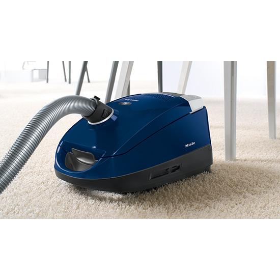 Miele Canister Vacuum Cleaner with 1200 Watts 41DAE437CDN IMAGE 3