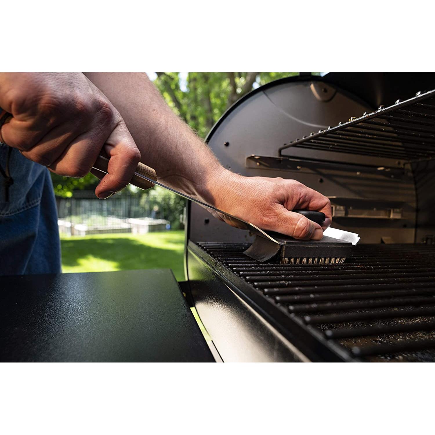 Traeger Grill and Oven Accessories Cleaners and Brushes BAC537 IMAGE 6