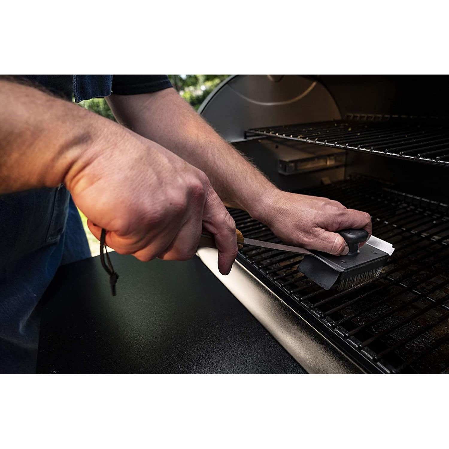 Traeger Grill and Oven Accessories Cleaners and Brushes BAC537 IMAGE 7