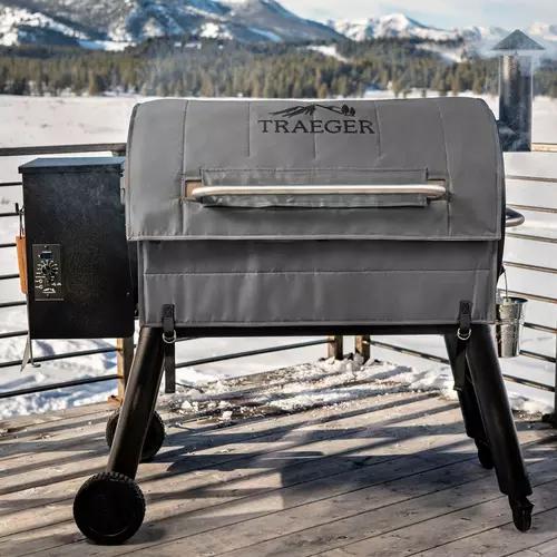 Traeger Grill and Oven Accessories Insulated Jackets BAC628 IMAGE 2