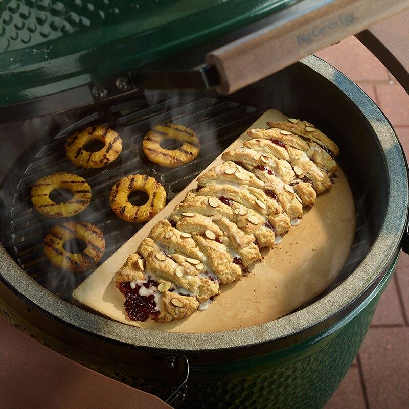 Big Green Egg Half Moon 127273 IMAGE 3