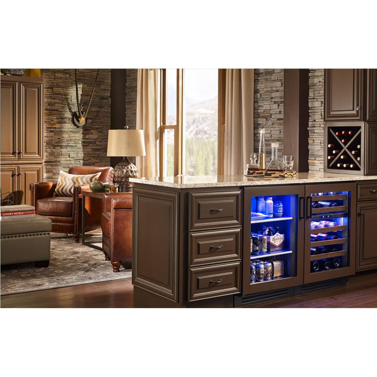True Residential 45-Bottle 300 Series Wine Cooler with True Precision Control® TWC-24DZ-L-OG-C IMAGE 6