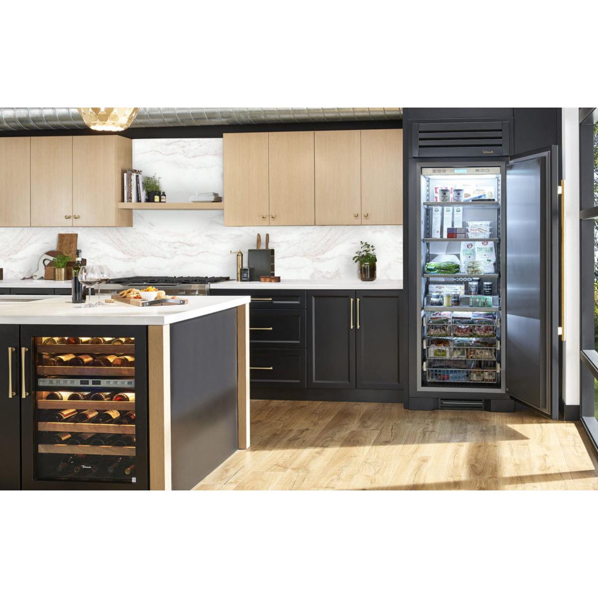 True Residential 45-Bottle 300 Series Wine Cooler with True Precision Control® TWC-24DZ-R-OG-C IMAGE 3