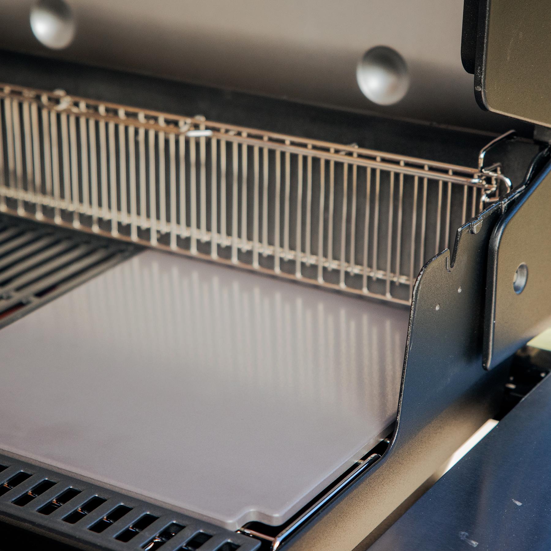 Weber Glazed Baking Stone 7671 IMAGE 6