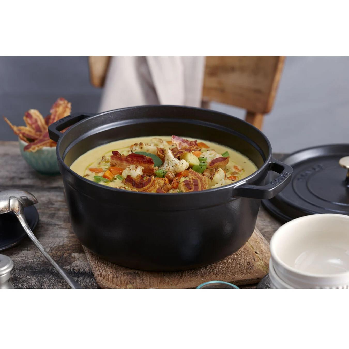 Staub 6.75L Cast Iron Round Cocotte 40500-281 IMAGE 6