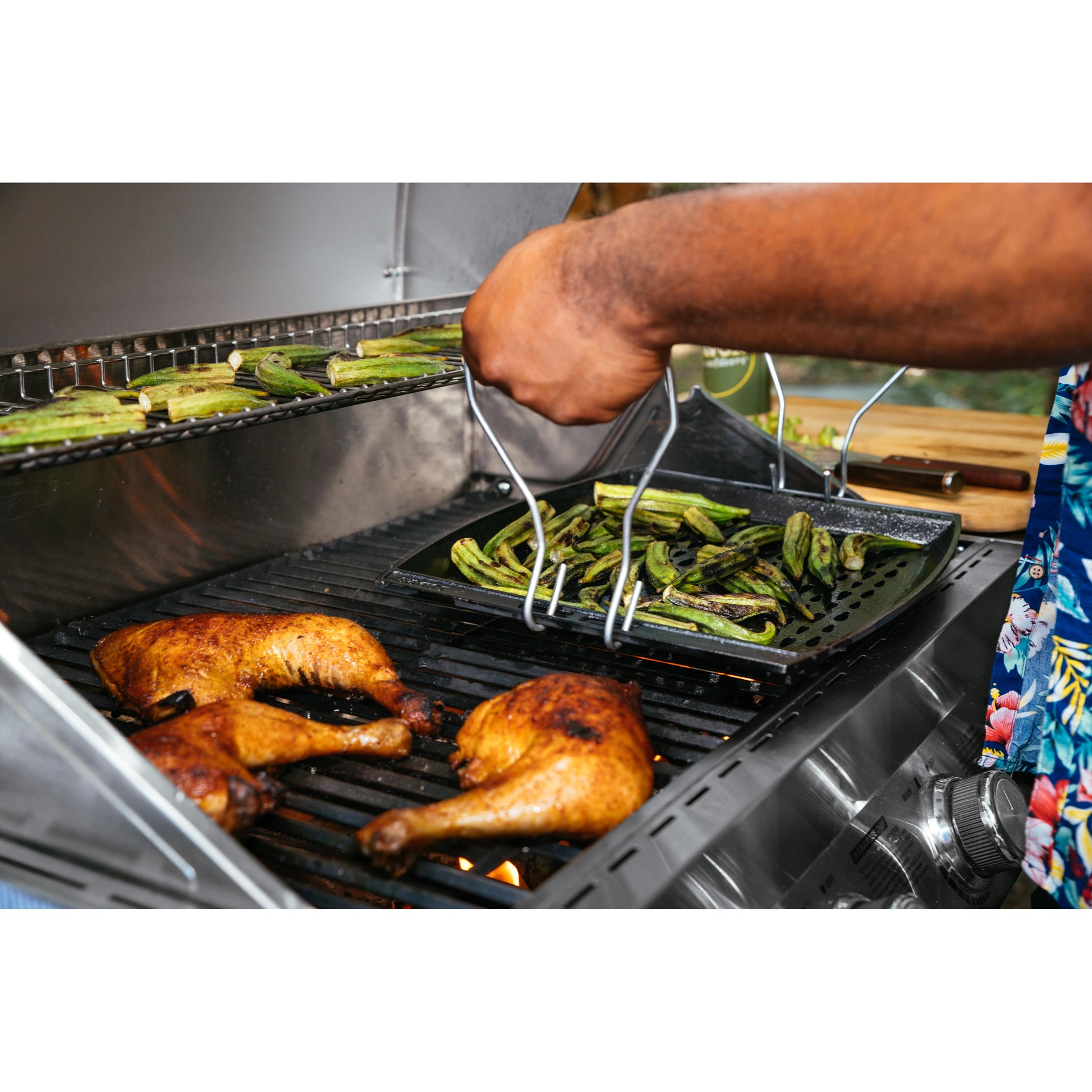 Lodge 15 x 12 Inch Seasoned Cast Iron Grill Topper L15RCGT IMAGE 3