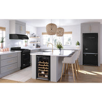 Unique Appliances 29.1-inch, 18 cu. ft. Freestanding Bottom Freezer Refrigerator with Ice Maker UGP-510L B AC IMAGE 19