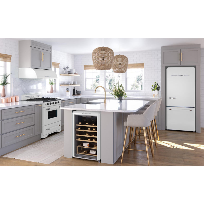Unique Appliances 29.1-inch, 18 cu. ft. Freestanding Bottom Freezer Refrigerator with Ice Maker UGP-510L W AC IMAGE 15