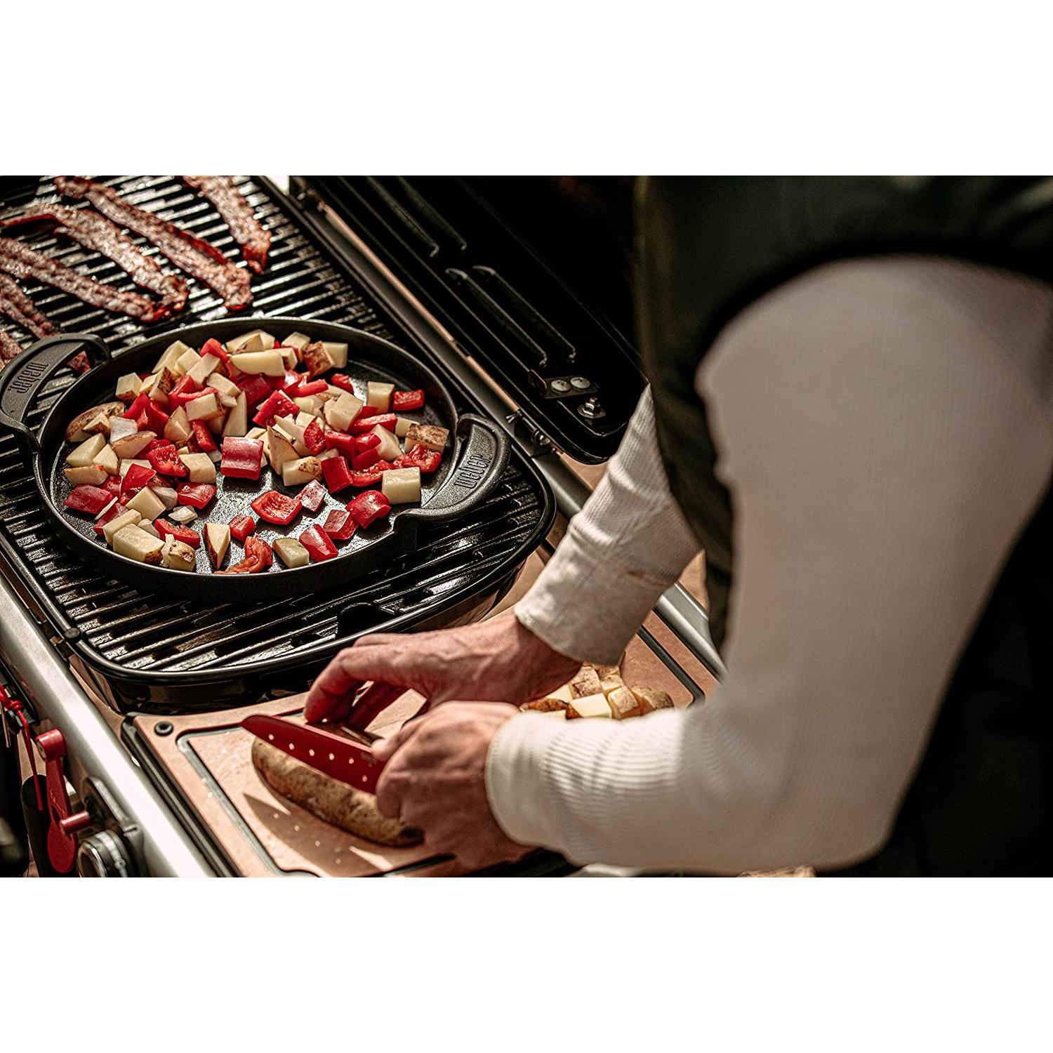 Weber Traveler Portable Gas Grill 9010001 IMAGE 5