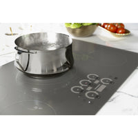 Monogram 30-inch Built-In Induction Cooktop with Wi-Fi Connect ZHU30RDTBB IMAGE 6