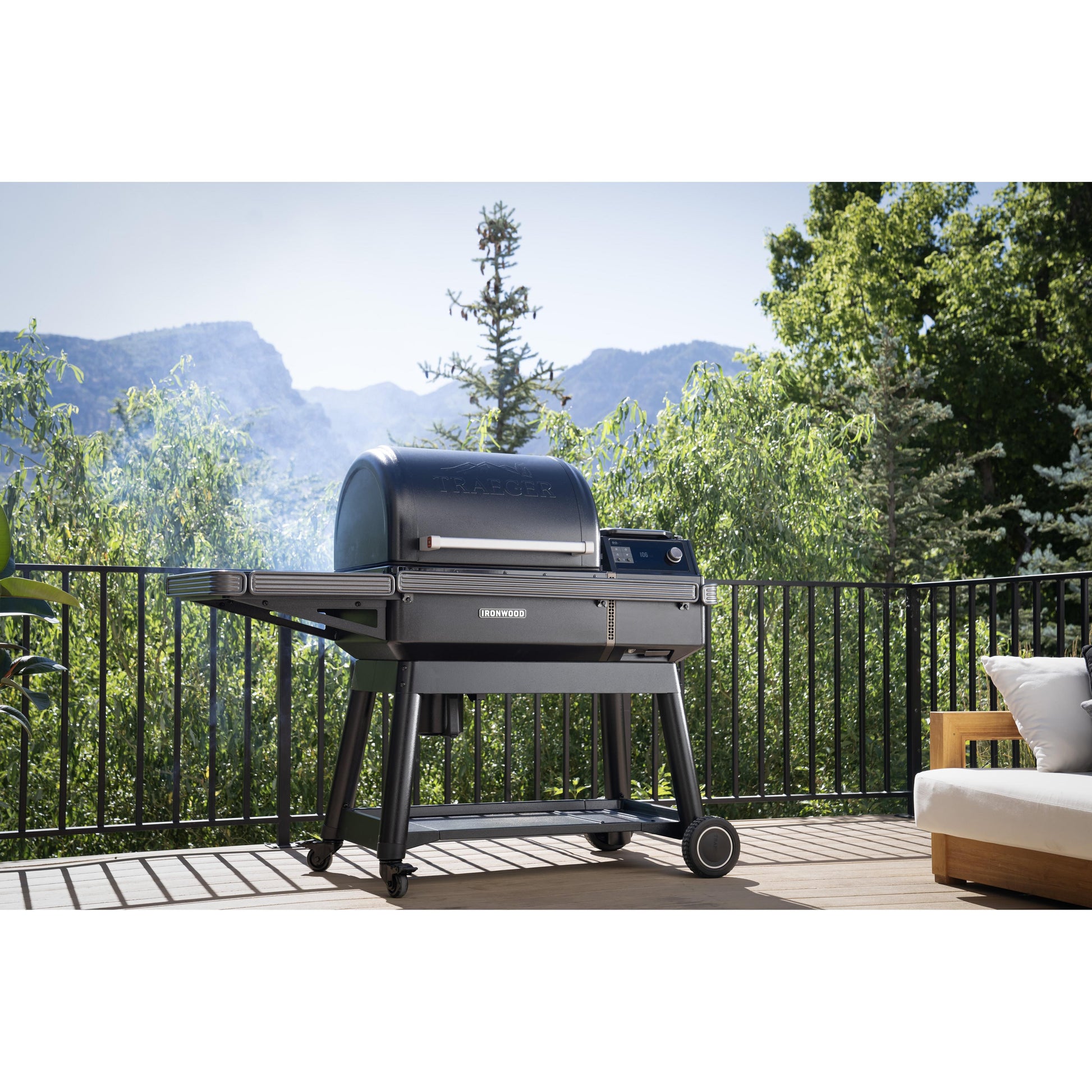 Traeger Ironwood Wood Pellet Grill TFB61RLGC IMAGE 11