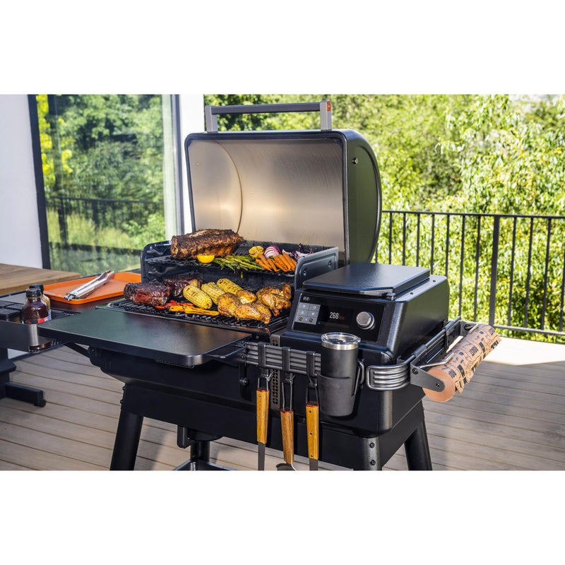 Traeger Ironwood Wood Pellet Grill TFB61RLGC IMAGE 13